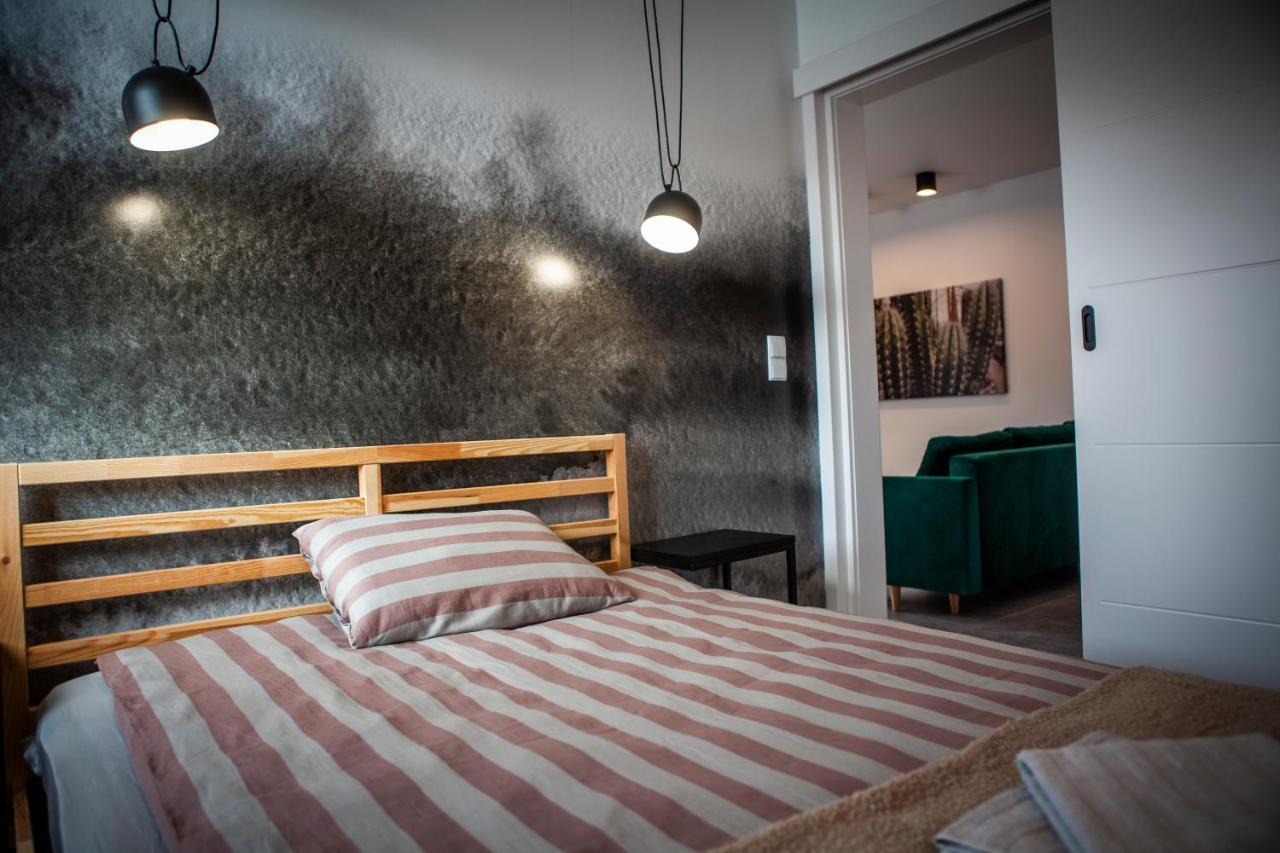 Luksusowy Apartament Nad Jeziorem Człuchów Exterior foto